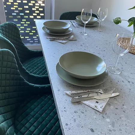 Apartment Central With Private Indoor Parking * Liubliana